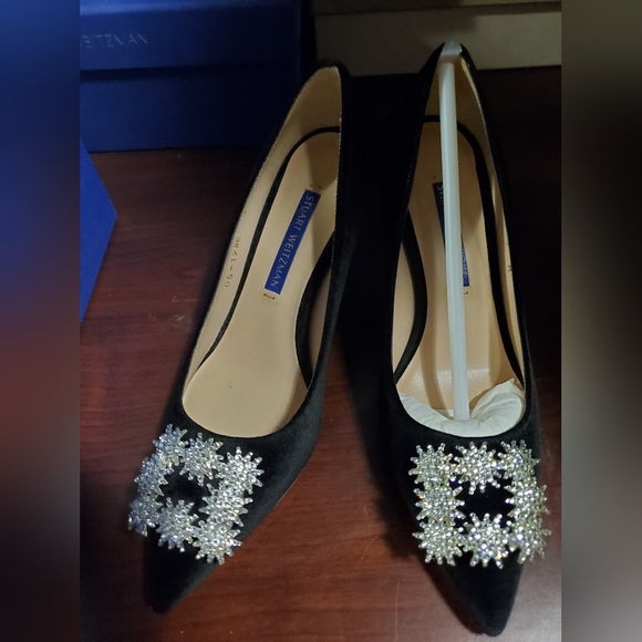 RARE sz 4 NIB Stuart Weitzman heels
